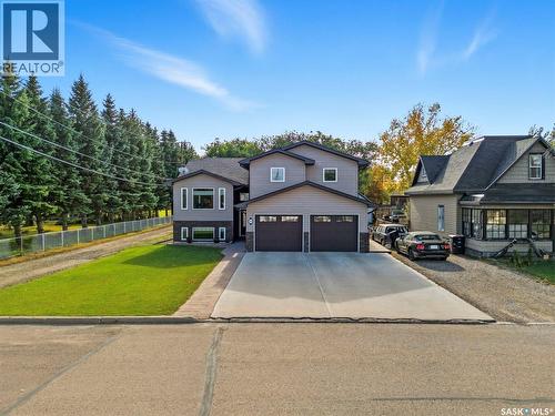 101 6Th Avenue W, Watrous, SK - Outdoor With Facade