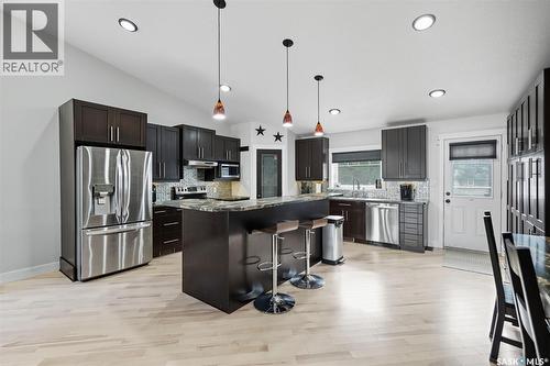 101 6Th Avenue W, Watrous, SK - Indoor Photo Showing Kitchen With Upgraded Kitchen