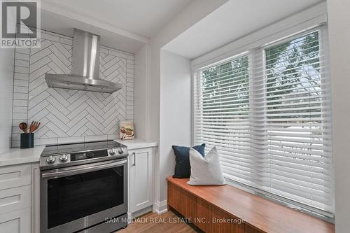 4235 Pheasant Run, Mississauga, ON - Indoor Photo Showing Kitchen