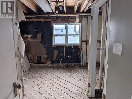 Residence Building - 5 Sixth St W, Smooth Rock Falls (Srf), ON 