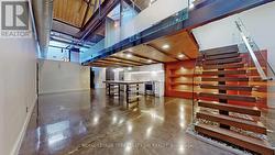 124 - 326 CARLAW AVENUE  Toronto, ON M4M 3N8