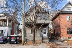 1 - 247 FLORA STREET  Ottawa, ON K1R 5R8