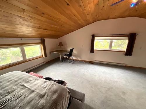 14 Queen Elizabeth Avenue, Erickson, MB - Indoor Photo Showing Bedroom