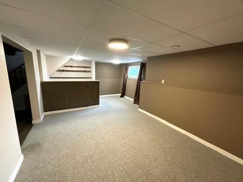 14 Queen Elizabeth Avenue, Erickson, MB - Indoor Photo Showing Other Room