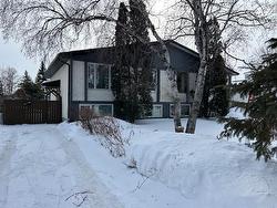 622 Hamilton Avenue  Winnipeg, MB R2Y 1Z4