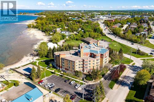 404 - 16 RAGLAN STREET  Collingwood, ON L9Y 4Y2