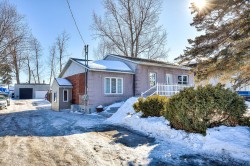 350 Rue Drapeau  Laval (Sainte-Rose), QC H7L 2B7