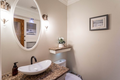 Salle d'eau - 8940 Boul. Marie-Victorin, Brossard, QC - Indoor Photo Showing Bathroom