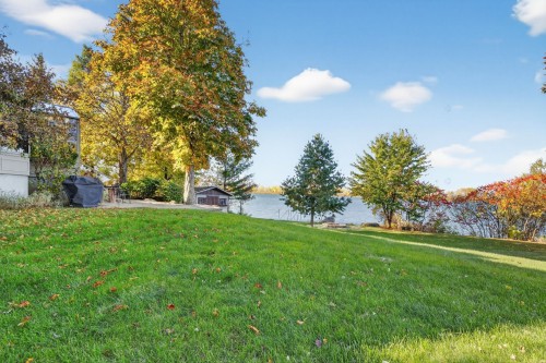 Cour - 8940 Boul. Marie-Victorin, Brossard, QC - Outdoor With View