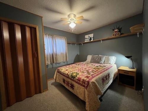 42 Hannah Street, Emo, ON - Indoor Photo Showing Bedroom