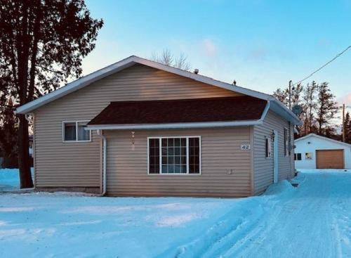 42 Hannah Street, Emo, ON - Outdoor With Exterior