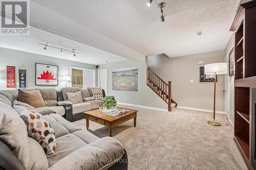 44 Crane Crescent, Woolwich, ON - Indoor Photo Showing Living Room