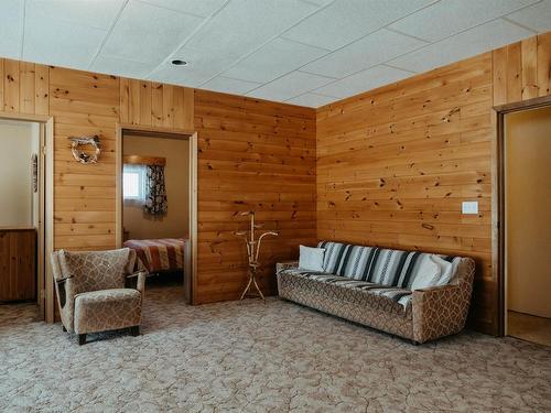 996 Redditt Road, Kenora, ON - Indoor