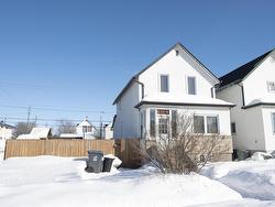 612 Wiley Street  Thunder Bay, ON P7C 3N5