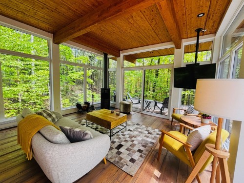 Salon - 15 Ch. Des Épicuriens, La Conception, QC - Outdoor With Deck Patio Veranda With Exterior