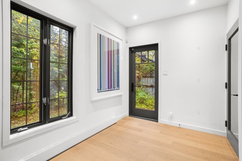 Hall d'entrée/Vestibule - 1519 Ch. Du Minto, Saint-Adolphe-D'Howard, QC - Indoor Photo Showing Other Room