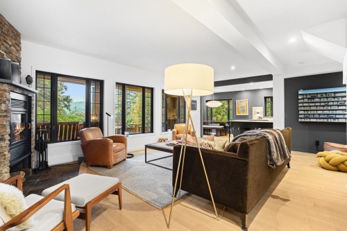 Salon - 1519 Ch. Du Minto, Saint-Adolphe-D'Howard, QC - Indoor Photo Showing Other Room With Fireplace