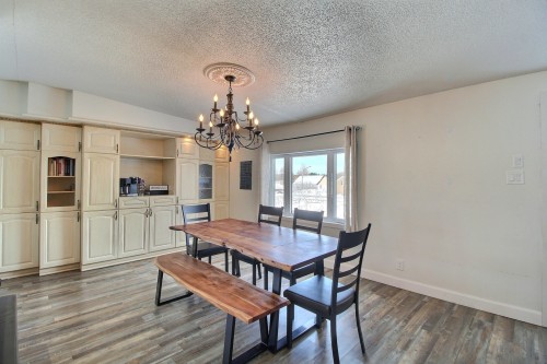 Salle à manger - 471 11E Avenue, Barraute, QC - Indoor Photo Showing Dining Room