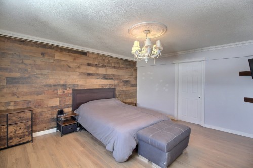 Chambre à coucher principale - 471 11E Avenue, Barraute, QC - Indoor Photo Showing Bedroom