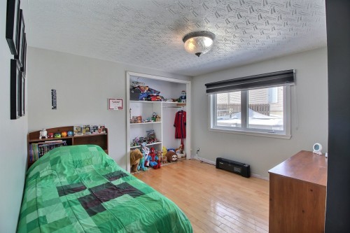 Chambre à coucher - 471 11E Avenue, Barraute, QC - Indoor Photo Showing Bedroom