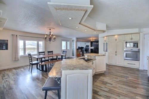 Vue d'ensemble - 471 11E Avenue, Barraute, QC - Indoor