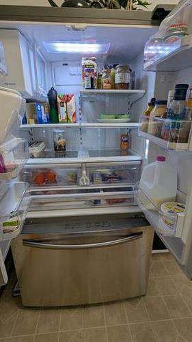 111 Laval Dr, Winnipeg, MB 