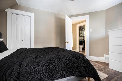 619 Rathgar Ave, Winnipeg, MB 