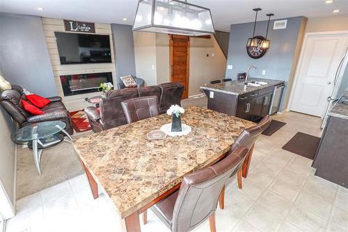 178 Donna Wyatt Way, Winnipeg, MB 