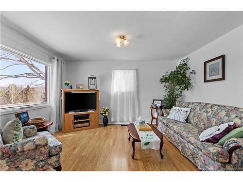 7304 Route 102, Dumfries, NB 