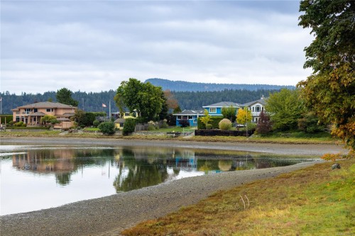 151 Burne Rd, Bowser, BC 