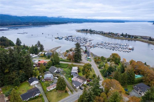 151 Burne Rd, Bowser, BC 