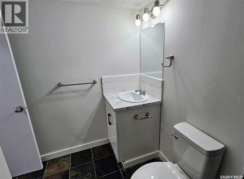 13 2 Summers Place, Saskatoon, SK - Indoor Photo Showing Bathroom