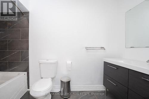3692 Crabtree Crescent, Mississauga, ON - Indoor Photo Showing Bathroom