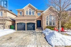 1516 PINERY CRESCENT  Oakville, ON L6H 7J9