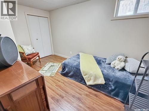 415 6Th Avenue Se, Swift Current, SK - Indoor Photo Showing Bedroom