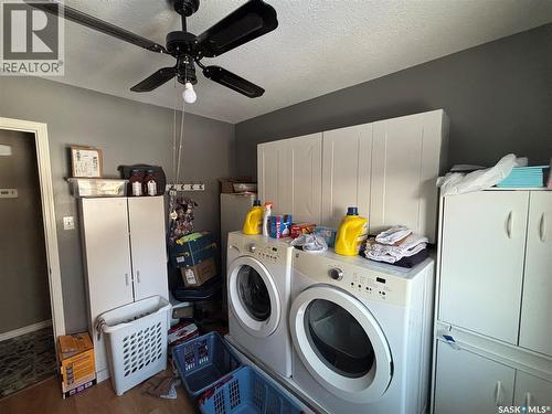 299 9Th Avenue, Broadview, SK - Indoor Photo Showing Laundry Room