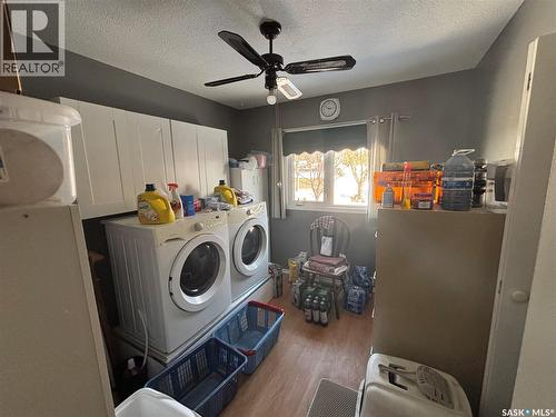 299 9Th Avenue, Broadview, SK - Indoor Photo Showing Laundry Room