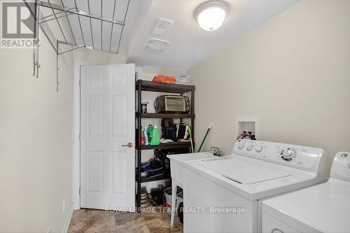126 Grenadine Street, Ottawa, ON - Indoor Photo Showing Laundry Room