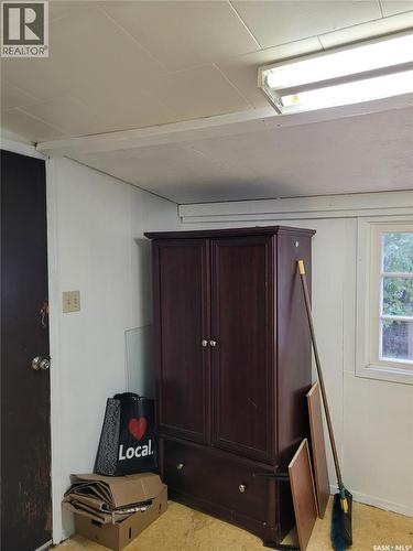 105 Amherst Street, Govan, SK - Indoor