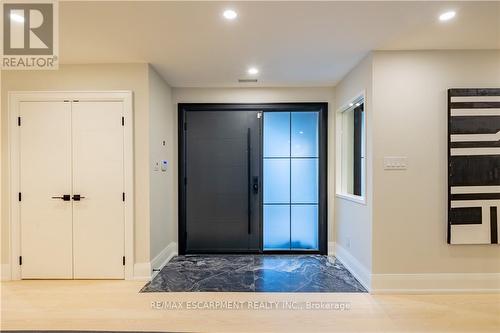 841 Danforth Place, Burlington, ON - Indoor Photo Showing Other Room