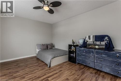 2170 Jardine Crescent, Burlington, ON - Indoor Photo Showing Bedroom