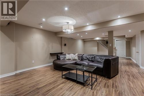 2170 Jardine Crescent, Burlington, ON - Indoor Photo Showing Other Room