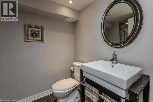 2170 Jardine Crescent, Burlington, ON - Indoor Photo Showing Bathroom