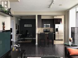 2204 - 225 WEBB DRIVE  Mississauga, ON L5B 4P2