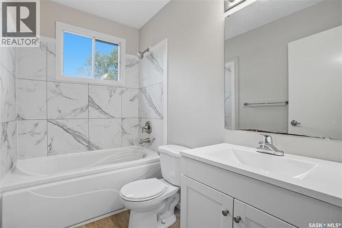 42 Aitken Crescent, Regina, SK - Indoor Photo Showing Bathroom