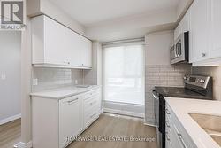 17 - 560 WAVERLY STREET N  Oshawa, ON L1J 5Y4