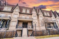 227 - 320 JOHN STREET  Markham, ON L3T 0B1