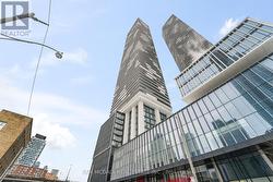 6005 - 55 COOPER STREET  Toronto, ON M5E 0G1