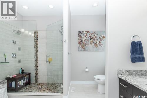 670 Atton Crescent, Saskatoon, SK - Indoor Photo Showing Bathroom