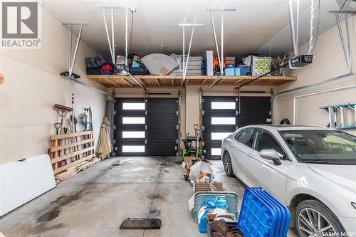670 Atton Crescent, Saskatoon, SK - Indoor Photo Showing Garage
